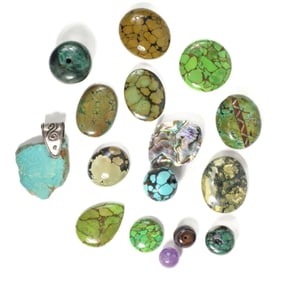 Collection Multicolored Turquoise Cabochon & Beads