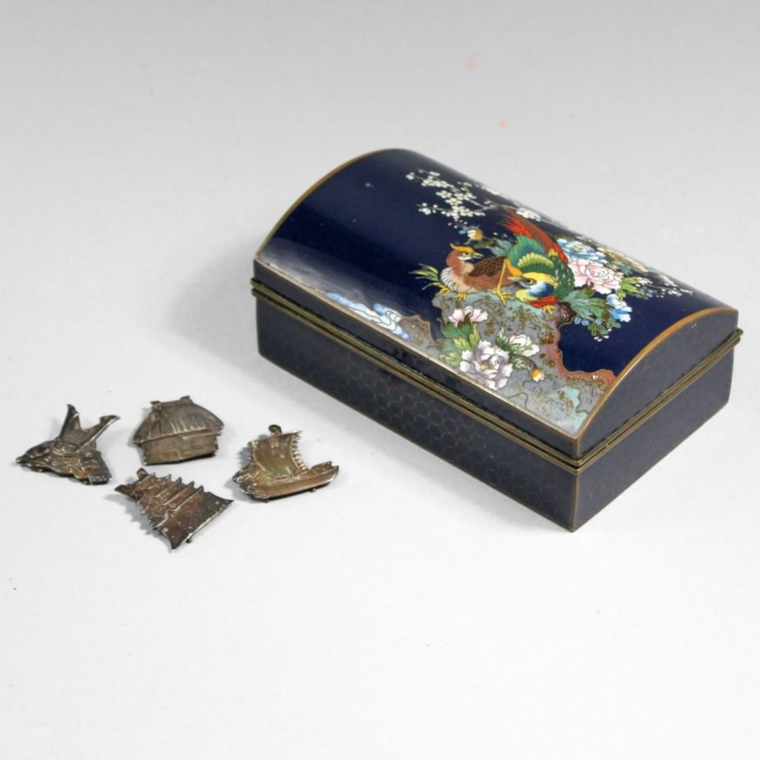Japanese Meiji Cloisonne Covered Box  Pheasant (1 of 10)