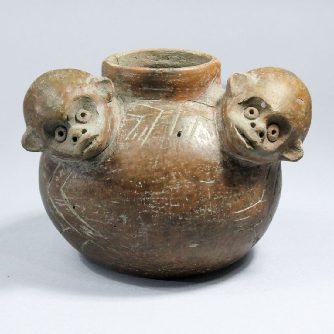 Chorrera Ecuador Style Pottery Monkey Pot / Vase (1 of 6)