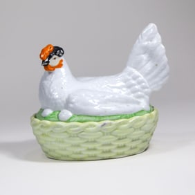 Imperial Russian Kuznetsov Porcelain Hen Box
