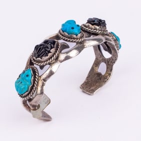 Navajo / Zuni Frog Fetish Silver Cuff Bracelet