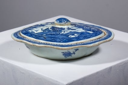 Chinese Export Blue White Canton Covered Dish