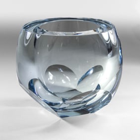 Strombergshyttan Sweden Modernist Glass Vase