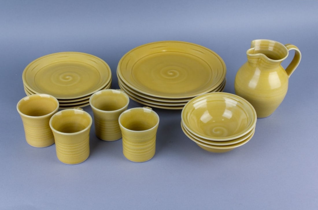 Simon Pearce BELMONT Dinnerware / Saffron Yellow: Simon Pearce "Belmont" pattern pottery dinnerware in crackle saffron yellow glaze. Includes: 4 dinner plates (11.25"), 4 salad plates (9"), 3 bowls (6.5"), 4 handled mugs, and 1 handled pitcher (7").
