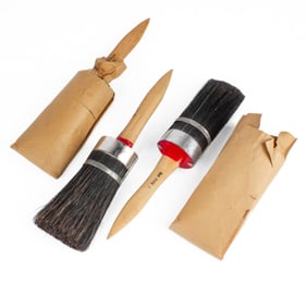 Group Vintage Oval Paint Brushes