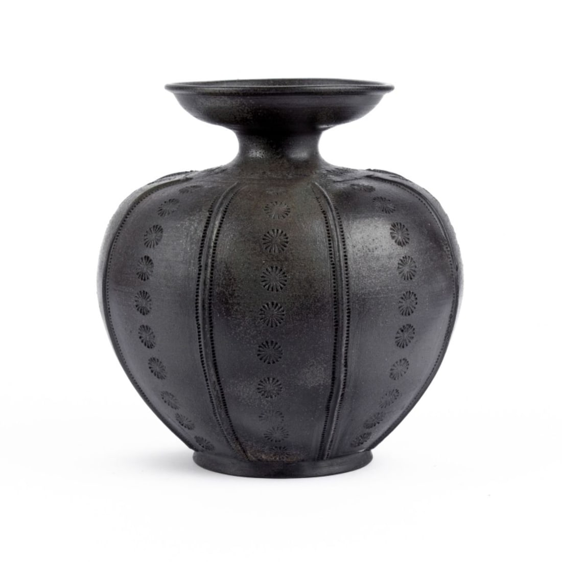 Korean Silla Dynasty Style Pottery Jar (1 of 8)