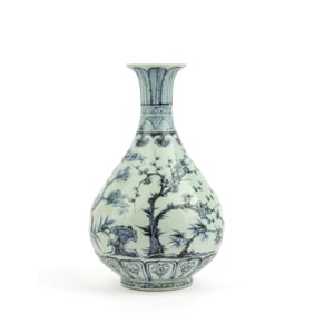 Chinese Yuan Style Blue & White Porcelain Vase