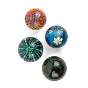 Art Glass Paperweights / Steven Smyers 1971