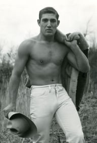 Signed Walter Kundzicz / Champion Photograph