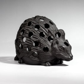 Wedgwood Basalt Hedgehog Bulb Pot