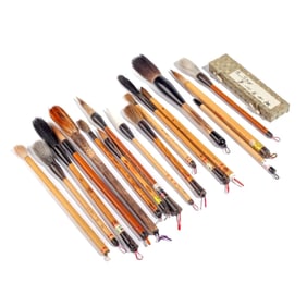 Group 21 Chinese Bamboo & Fur Paint Brushes