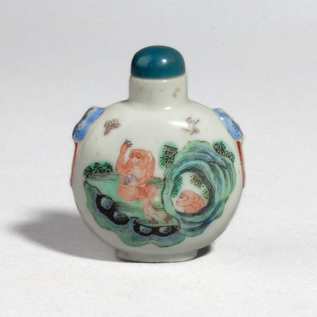 Chinese Daoguang Deer & Gibbons Snuff Bottle: Chinese Daoguang Deer & Gibbons Snuff Bottle. Painted in enamels with gibbons among rocks in imiation of Daoist Immortals on one side; the other with birds and spotted deer. Four-character Daoguang se