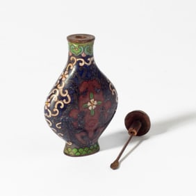 Chinese Qianlong Mark Cloisonne Snuff Bottle