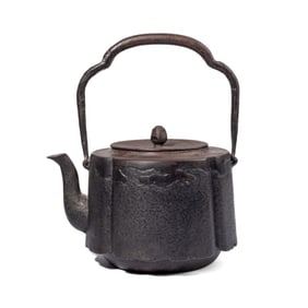 Antique Japanese Crane Signed Tetsubin Kettle