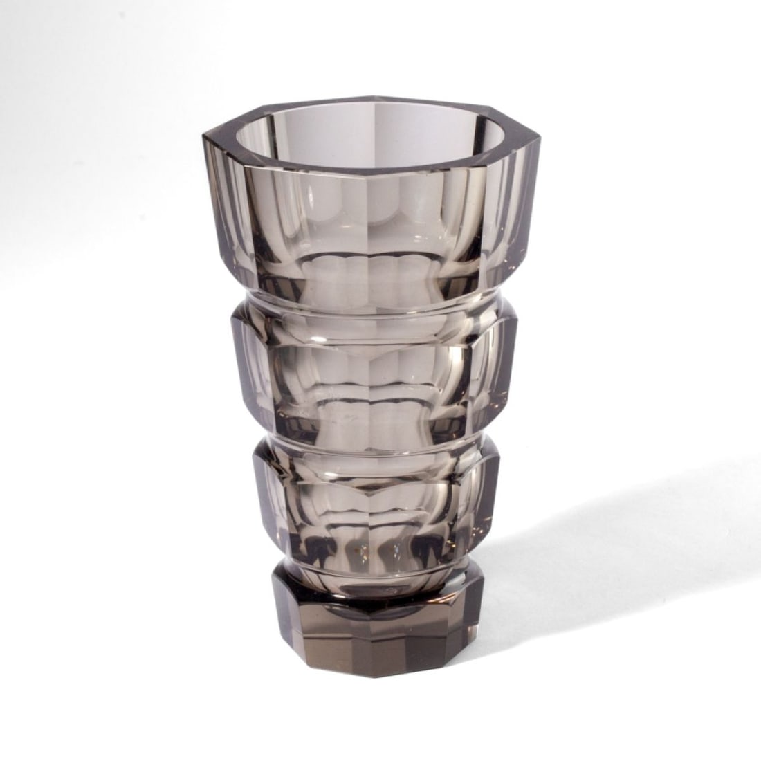 Moser Josef Hoffman Smoky Glass Short Vase: Moser Josef Hoffman "Prism" Smoky Glass Short Vase. Unsigned. Measures 6x3.5". Very good condition.