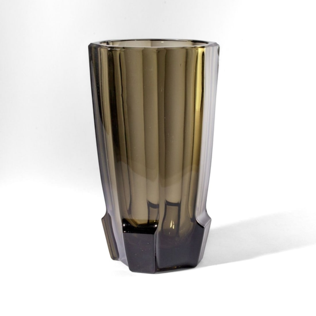 Moser Josef Hoffman Art Deco Smoky Glass Vase: Moser Josef Hoffman Art Deco Smoky Glass Vase. Unsigned. Measures 10x5.25". Some light scratches to rim, overall very good condition.