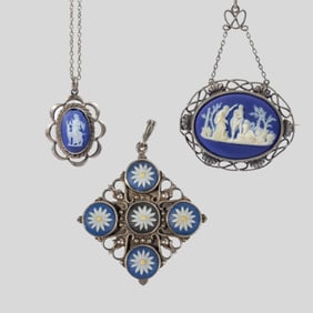 Wedgwood Jasperware & Silver Pendants / Tricolor