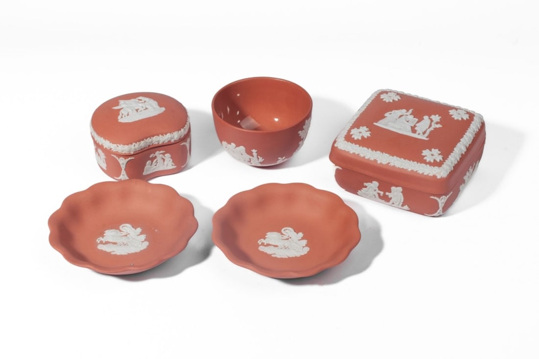 5 Wedgwood Terracotta Jasperware Boxes & Dishes (1 of 7)