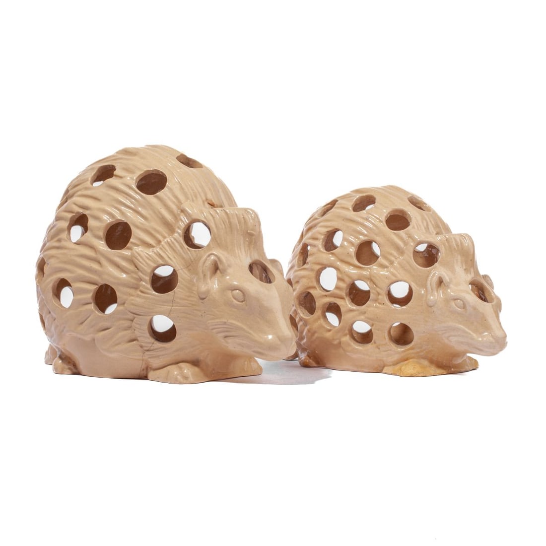 2 Wedgwood Drabware Hedgehog Bulb Pots: 19th century Wedgwood Drabware hedghog bulb pots. Both appear to be unmarked. The larger with two cracks; evidence of old repairs to back claws, the smaller with repairs to front and back claws, one f
