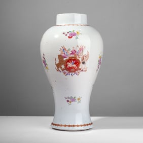 French Chinoserie Armorial Porcelain Vase
