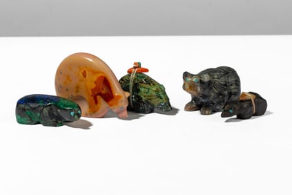 5 Native American Zuni Carved Stone Bear Fetishes