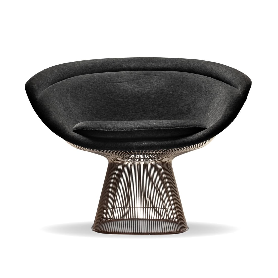 Warren Platner for Knoll Lounge Chair Model 1725A: Warren Platner Model 1725A lounge chair designed for Knoll. Chromed steel wire frame with original dark grey velvet mohair upholstery. Originally from the United Airlines lounge at SeaTac Airport. Ver