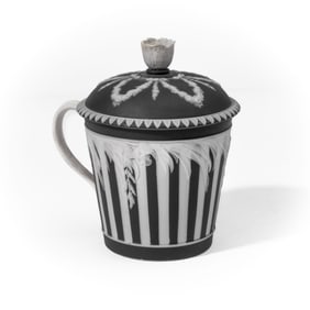 Wedgwood Black Basalt Dip Trembleuse
