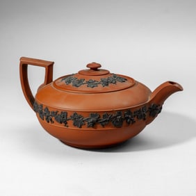 Wedgwood Rosso Antico Grapevine Teapot