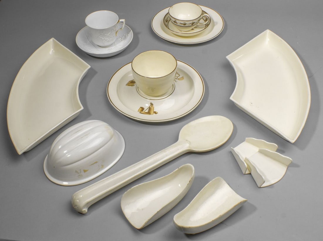 Wedgwood Creamware Cup / Tray / Teacup / Dishes (1 of 6)