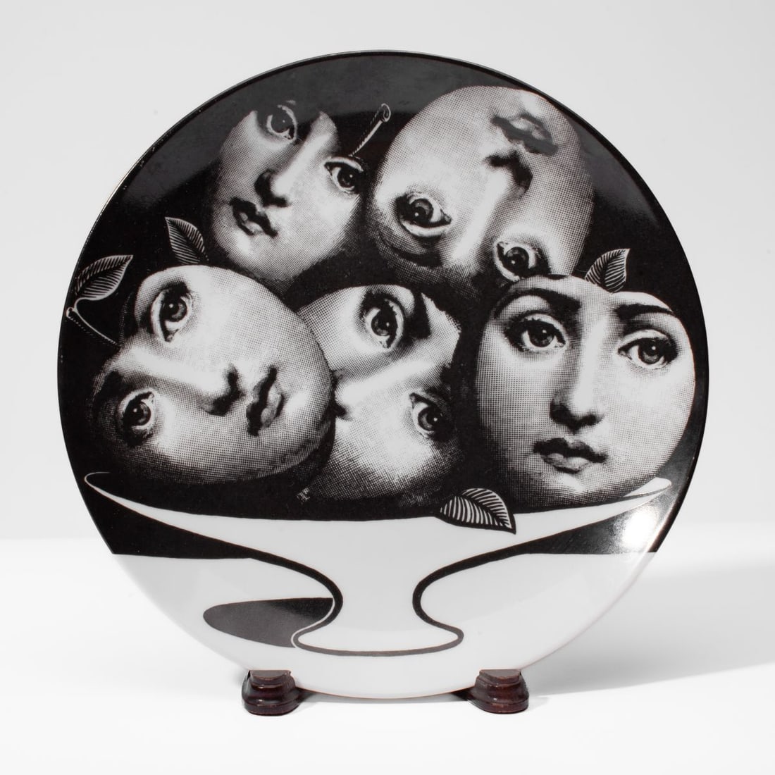 Fornasetti Rosenthal Tema Variazioni Plate #104