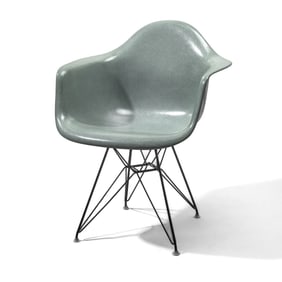 Eames Herman Miller DAR Eiffel Base Chair