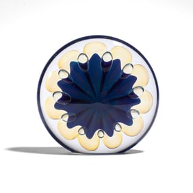 Robert Eickholt Art Glass Sculpture Paperweight