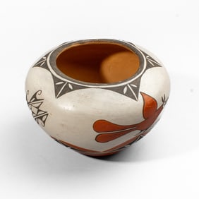 Kathy Pino Zia Pueblo Polychrome Pottery Jar