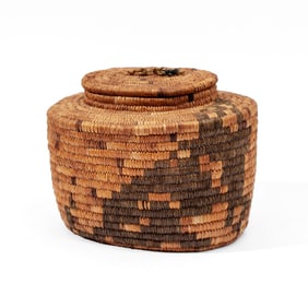 Pima / Papago Lidded "Rearing Horse" Basket