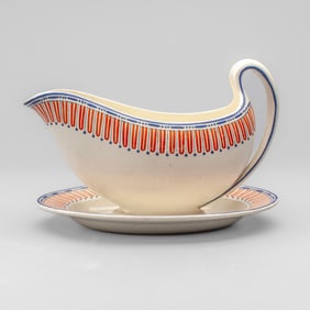 WEDGWOOD CREAMWARE GRAVY BOAT & UNDERPLATE