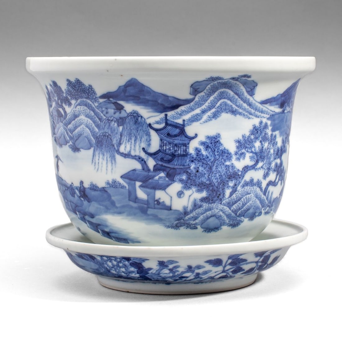 Chinese B&W Porcelain Planter Daoguang Mark (1 of 7)