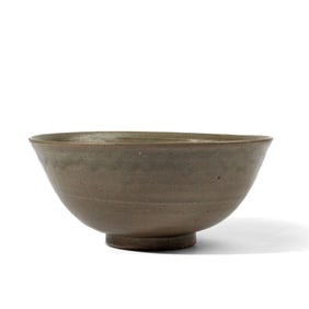 Large Chinese Yuan Dynasty Olive Celadon Bowl