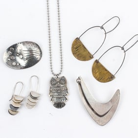 Vintage Modernist Jewelry / Beau Sterling
