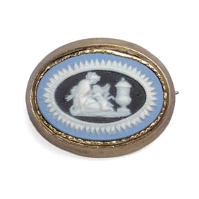 Wedgwood Tricolor Gold Metal Mourning Brooch