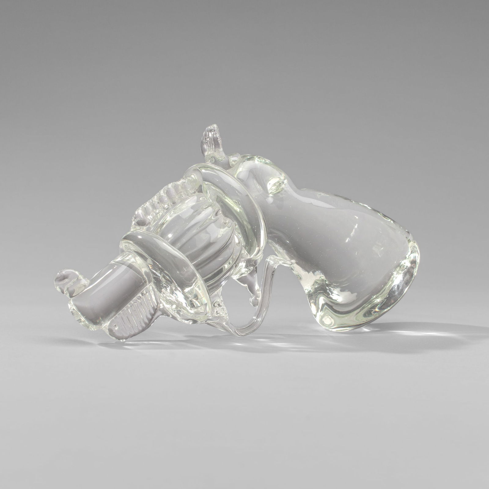 Scott Darlington (WA) Art Glass Revolver Sculpture: Scott Darlington (Washington) Art Glass Revolver Sculpture, 1993. Signed and dated on base of grip. Measures 7x8x3". Excellent condition. Collection of Marge Levy (1943-2025), former director of the P