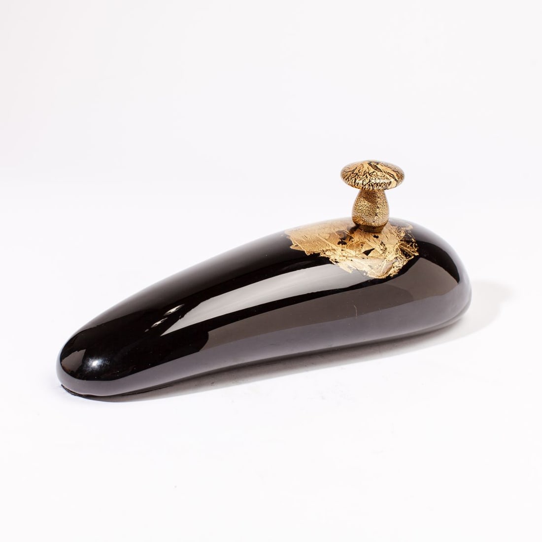 Katherine Gray "Golden Growth" Art Glass Sculpture: Katherine Gray (b. 1965) "Golden Growth" blown glass and applied gold leaf sculpture. Signed and dated 2008. From Gray's "Earth" series. In excellent condition. 12" x 5" x 5".