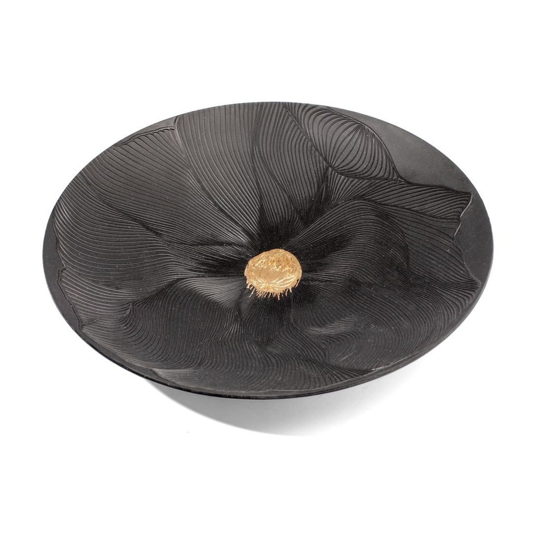 Armelle Bouchet O'Neill "Poppy" Glass Centerpiece: Armelle Bouchet O'Neill (France / Seattle) "Poppy" blown and sand-carved black art glass centerpiece bowl with gilt pistil. Signed and dated 2016. In excellent condition. 18.5" D. Donated by the artis