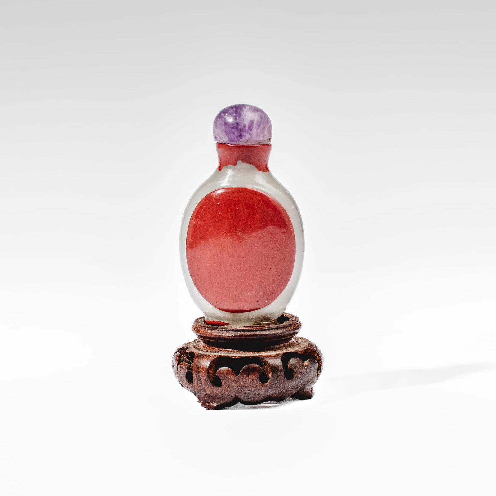 Chinese Lacquered Glass Snuff Bottle (1 of 2)