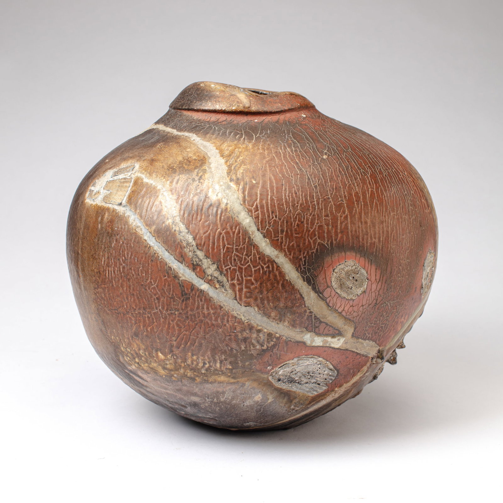 Damian Grava (WA) Large Soda Fired Jar (1 of 4)