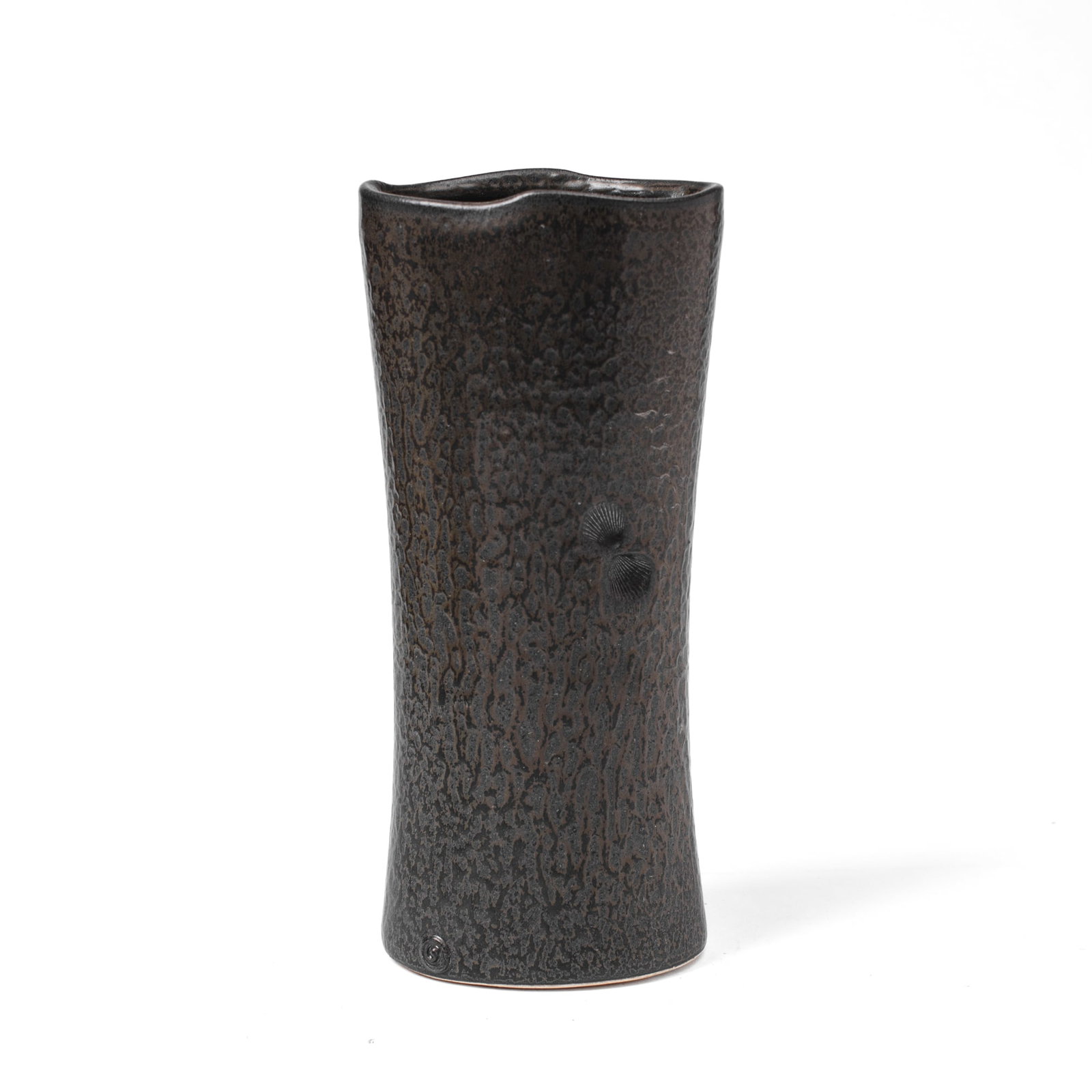 Reid Ozaki (WA) Black Glaze Tall Vase: Reid Ozaki (1951-2024) Black Glaze Tall Vase. Artist's raised monogram near base. Small clam shell impressions scattered around side. Measures 11.5x6x4". Collection of Mike Peck, Seattle WA. Excellent