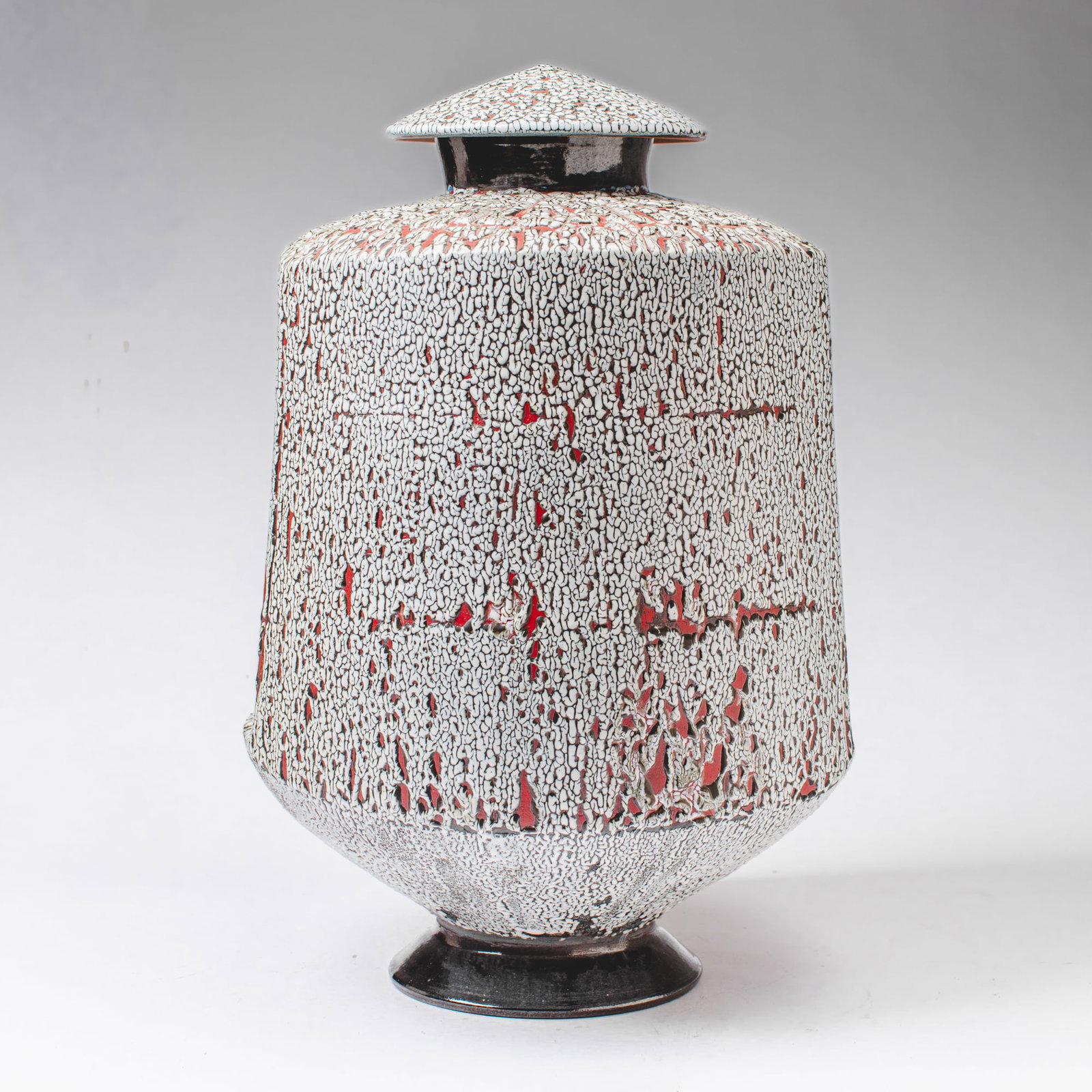 Skeff Thomas Large Crackle Glaze Slip Lidded Jar (1 of 4)