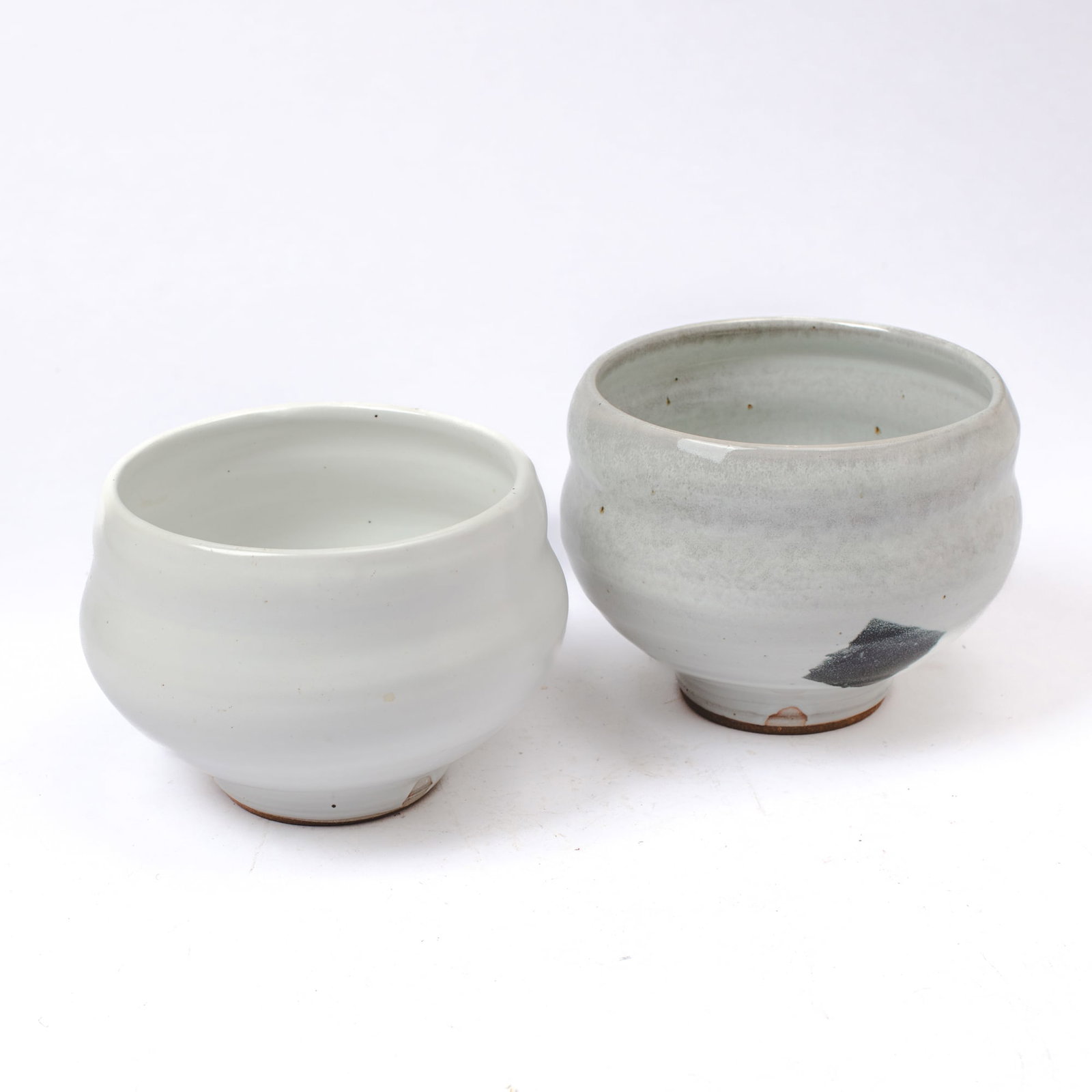 Wally Bivins (WA) Pair Studio Pottery Bowls (1 of 3)