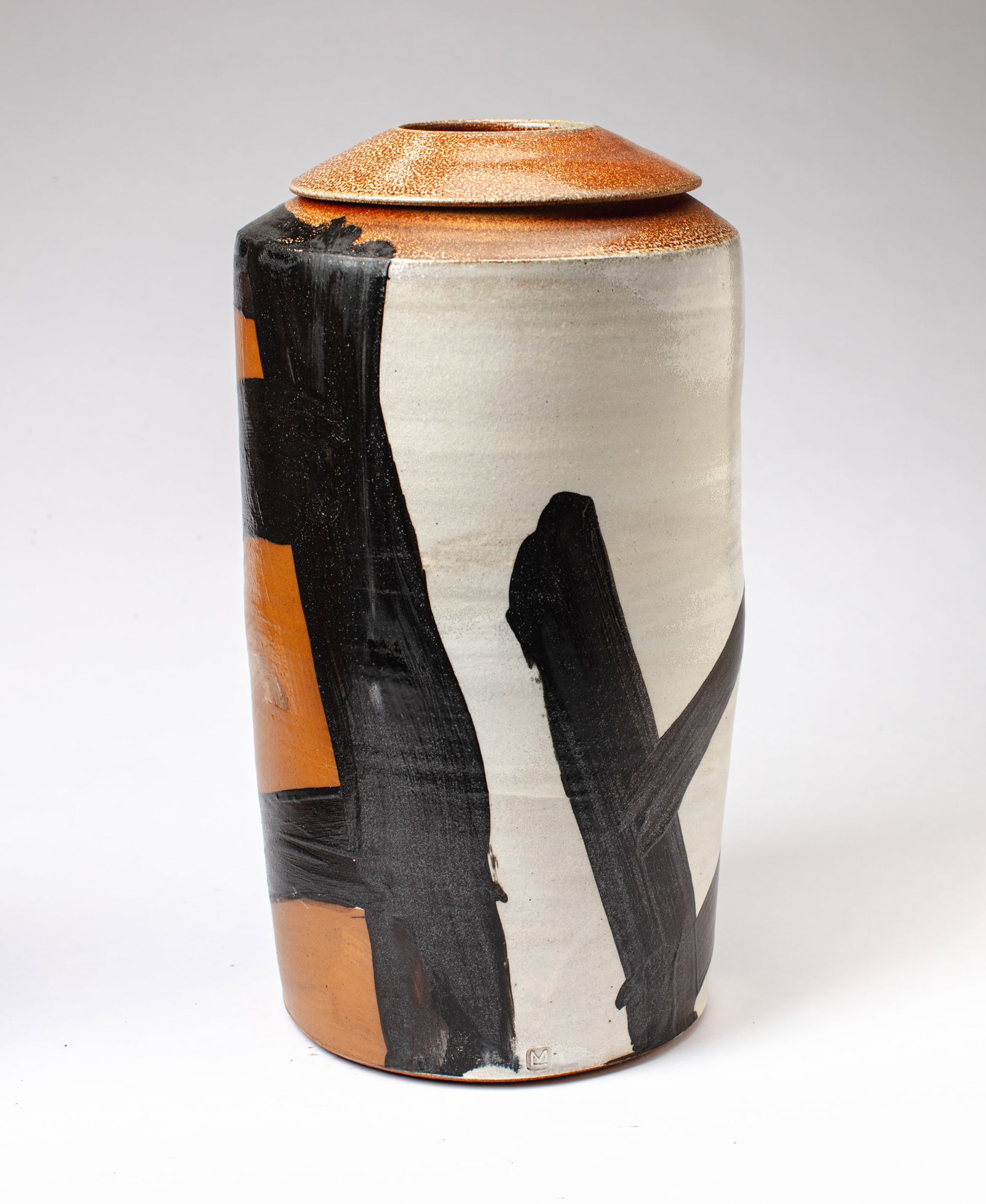 Mary Law Soda Fired Stoneware Covered Tall Jar: Mary Law (California) Soda Fired Stoneware Covered Tall Jar. Marked with artist seal near base. Measures 18x10". Collection of Mike Peck, Seattle WA. Excellent condition.