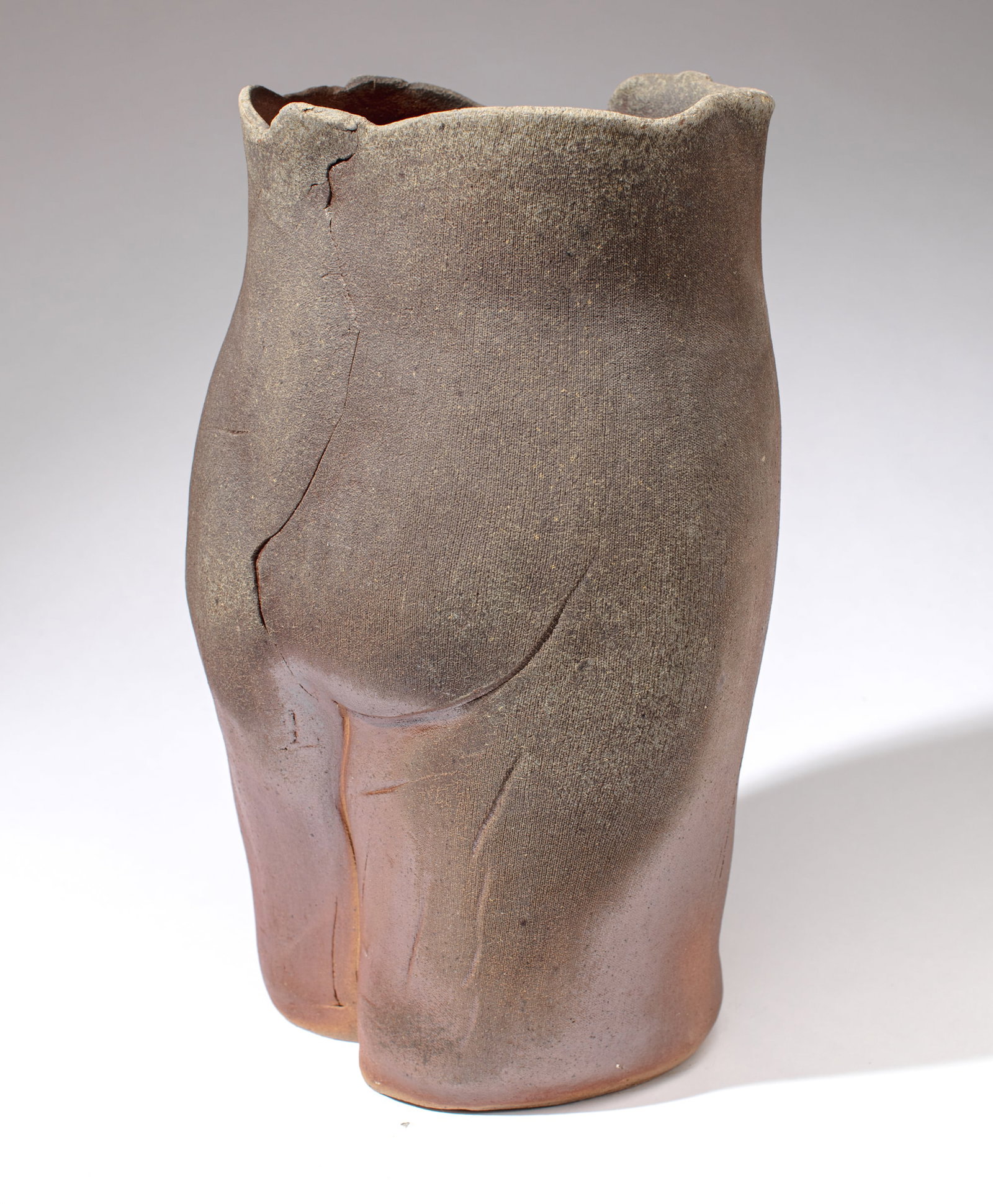 Len Hudson (WA) Wood Fired Wide Mouth Vessel: Len Hudson (Washington) Wood Fired Wide Mouth Vessel. Signed on base. Measures 18x10x9". Collection of Mike Peck, Seattle WA. Excellent condition.