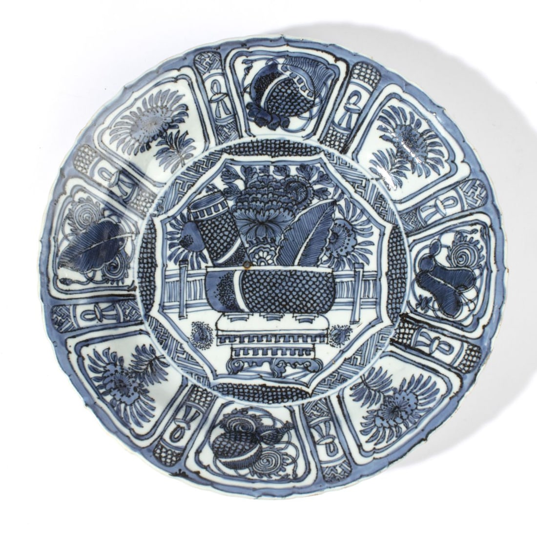 17th C. Chinese Ming Blue & White Kraak Dish (1 of 5)